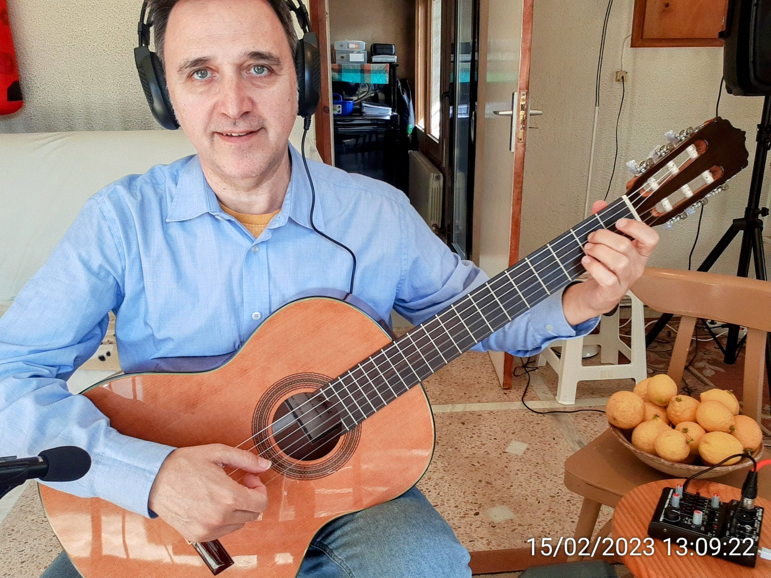 Jaume Fàbregas, Guitarra